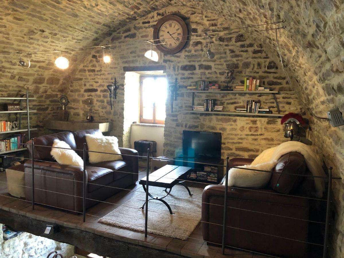 Il Monte Villa Pietralunga  Buitenkant foto